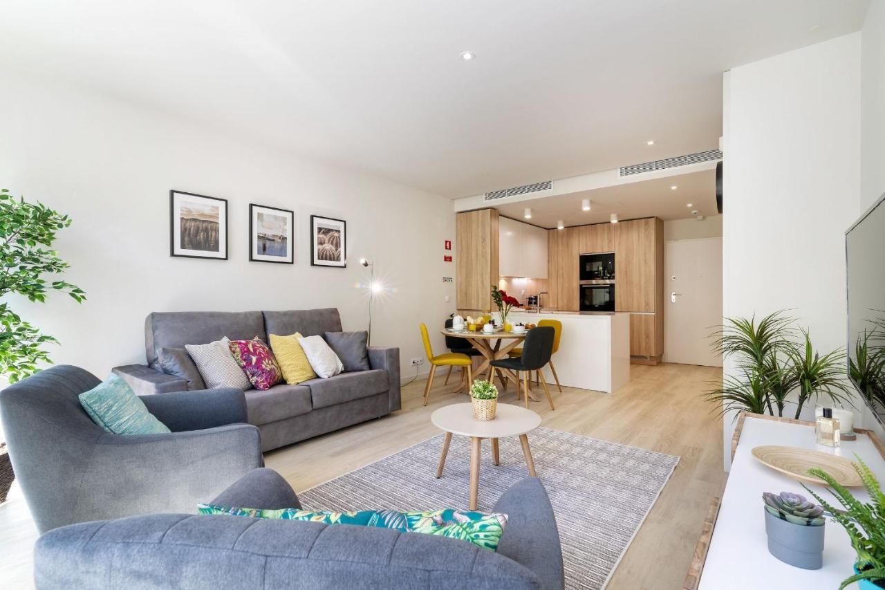 Modern & Stylish Apartment In Av. Da Liberdade By Lovelystay Lisabona Exterior foto